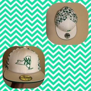 New Era New York Borough Fitted Cap